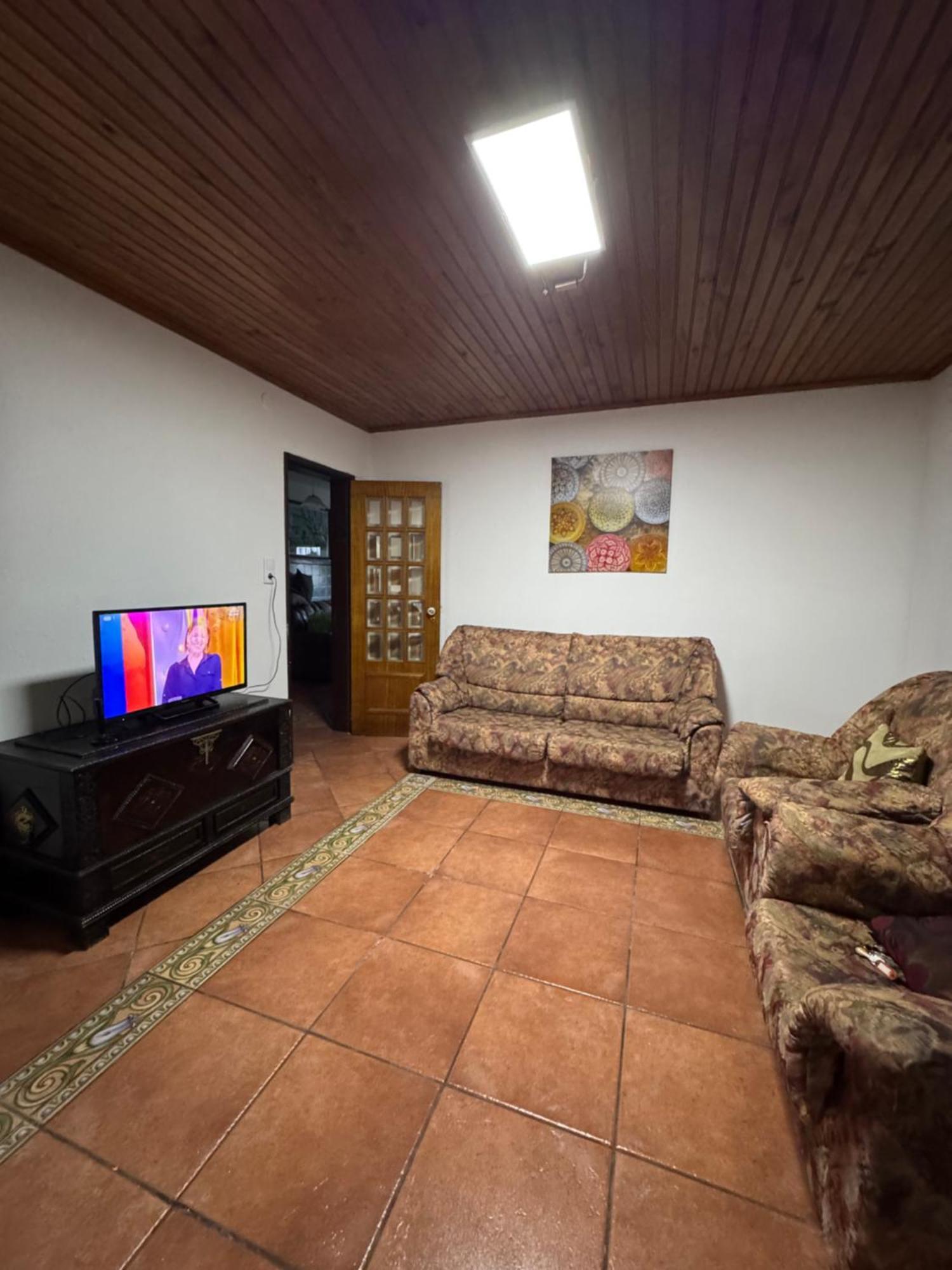 Ostello House Mariona Caminha Esterno foto